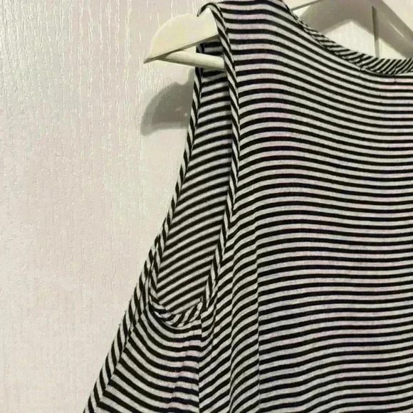 Anthropologie Pebble and Stone Women’s small sleeveless top fringe navy cream - Picture 7 of 8